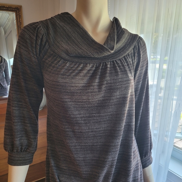 Sweater - Picture 5 of 6